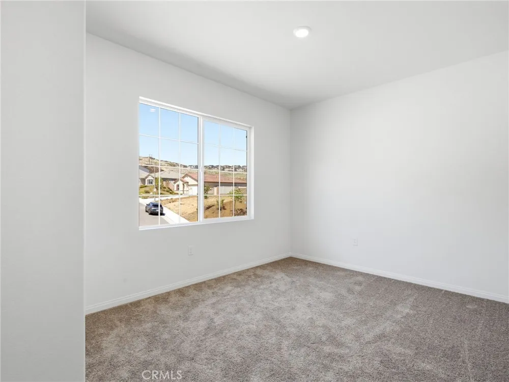 840 Sicily Lake Elsinore, CA 92530