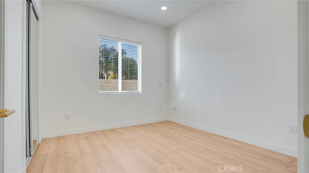 1822 Pomona Costa Mesa, CA 92627