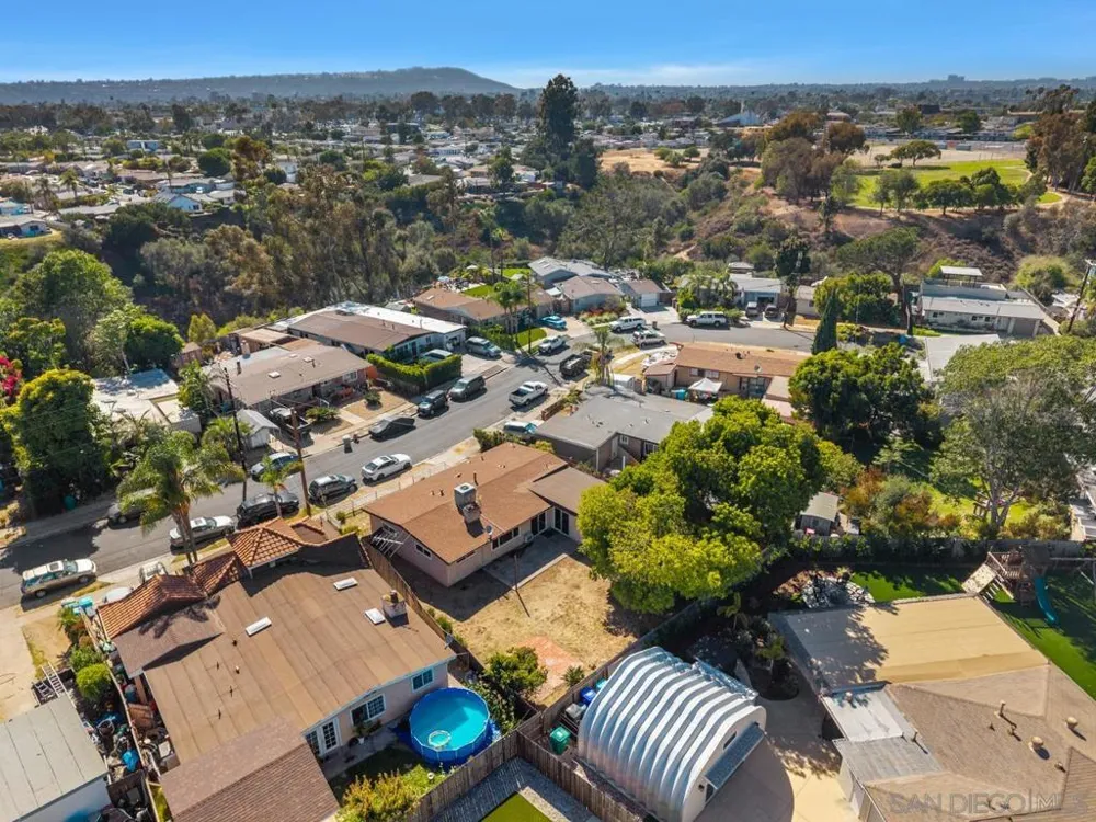 4581 Chinook San Diego, CA 92117