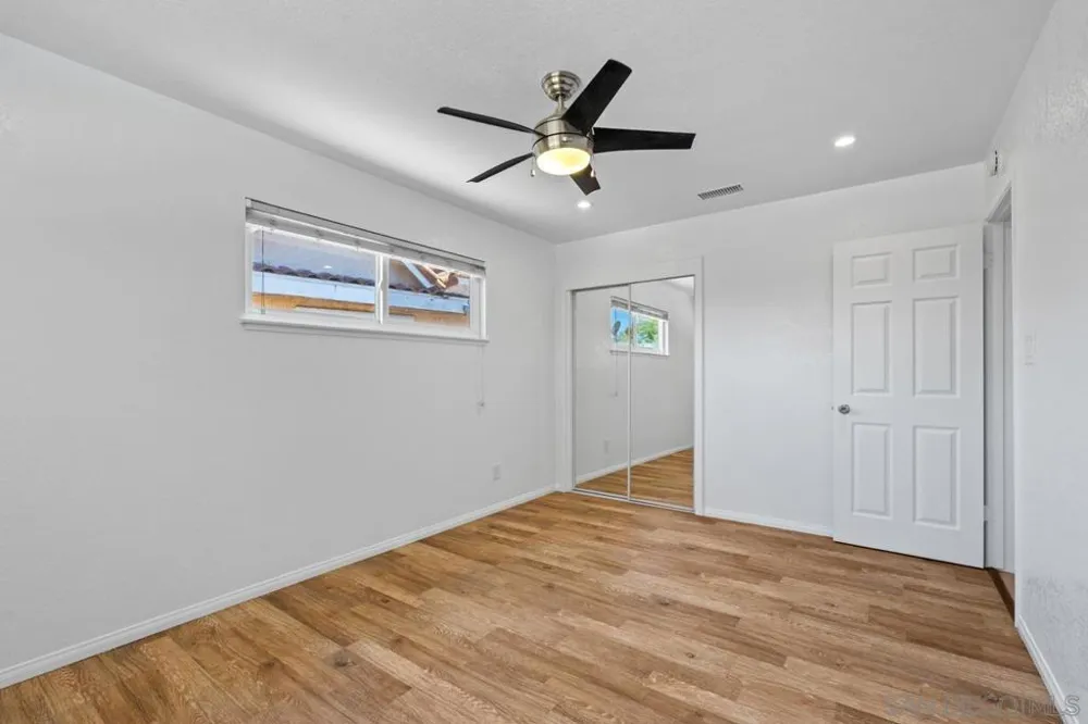 4581 Chinook San Diego, CA 92117