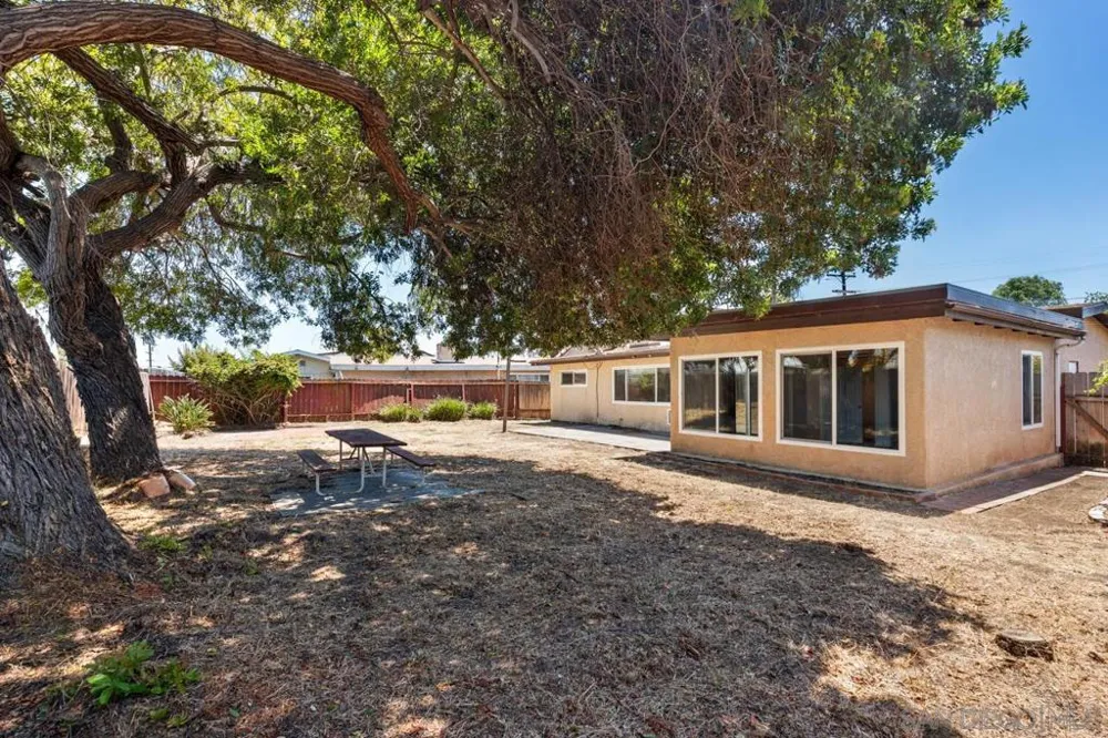 4581 Chinook San Diego, CA 92117