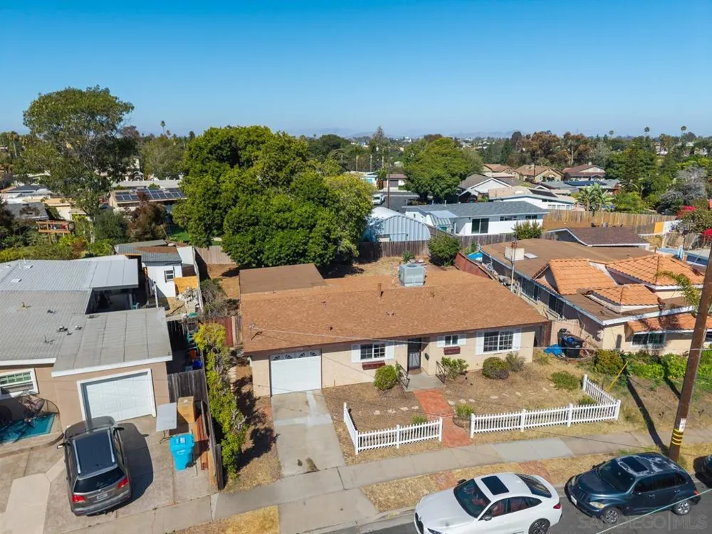 4581 Chinook San Diego, CA 92117