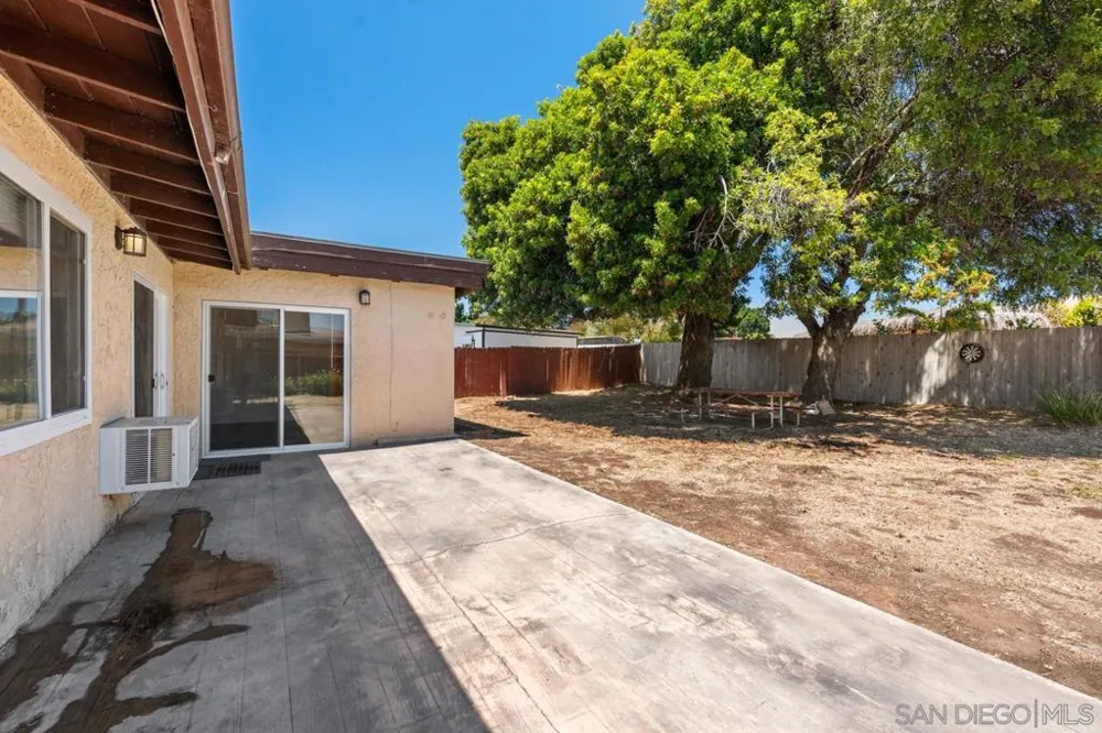 4581 Chinook San Diego, CA 92117