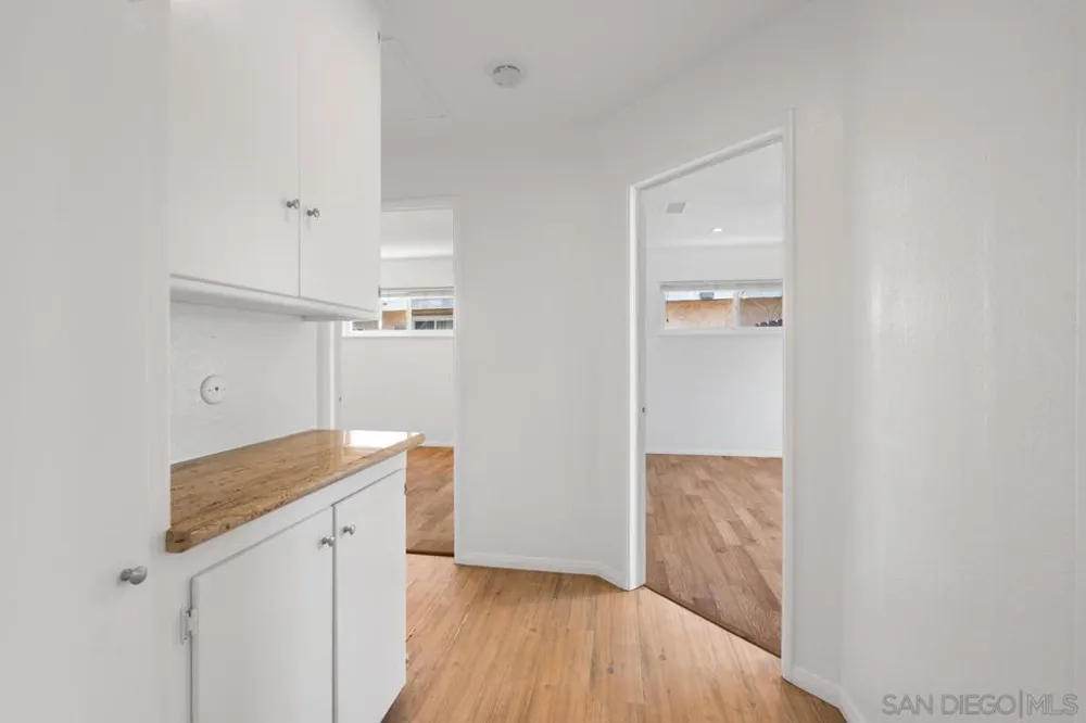 4581 Chinook San Diego, CA 92117