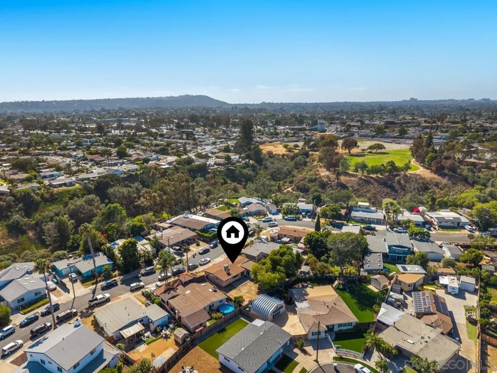 4581 Chinook San Diego, CA 92117