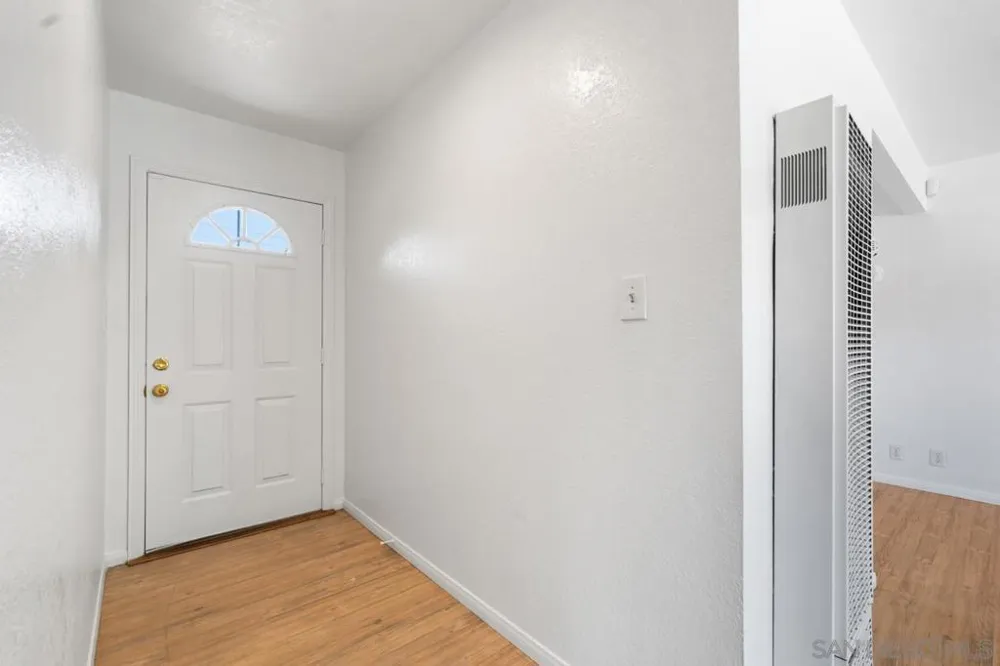 4581 Chinook San Diego, CA 92117
