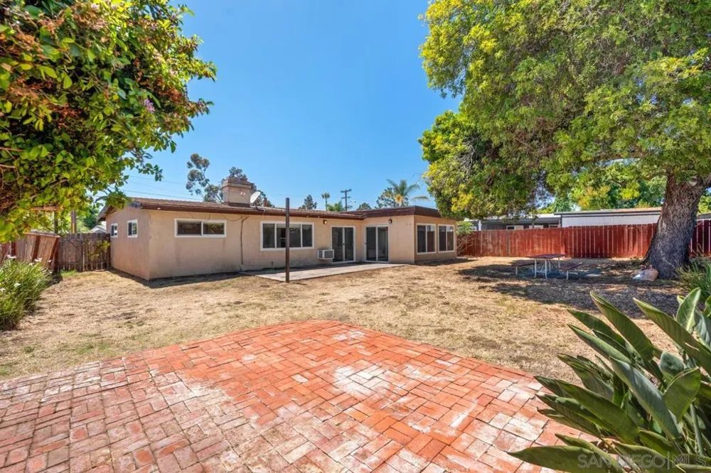 4581 Chinook San Diego, CA 92117