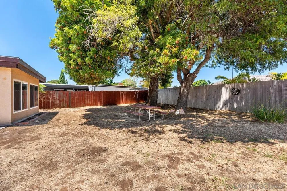 4581 Chinook San Diego, CA 92117