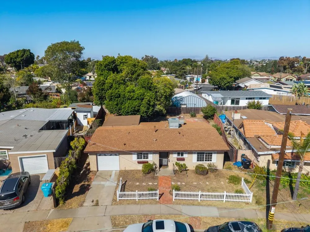 4581 Chinook San Diego, CA 92117