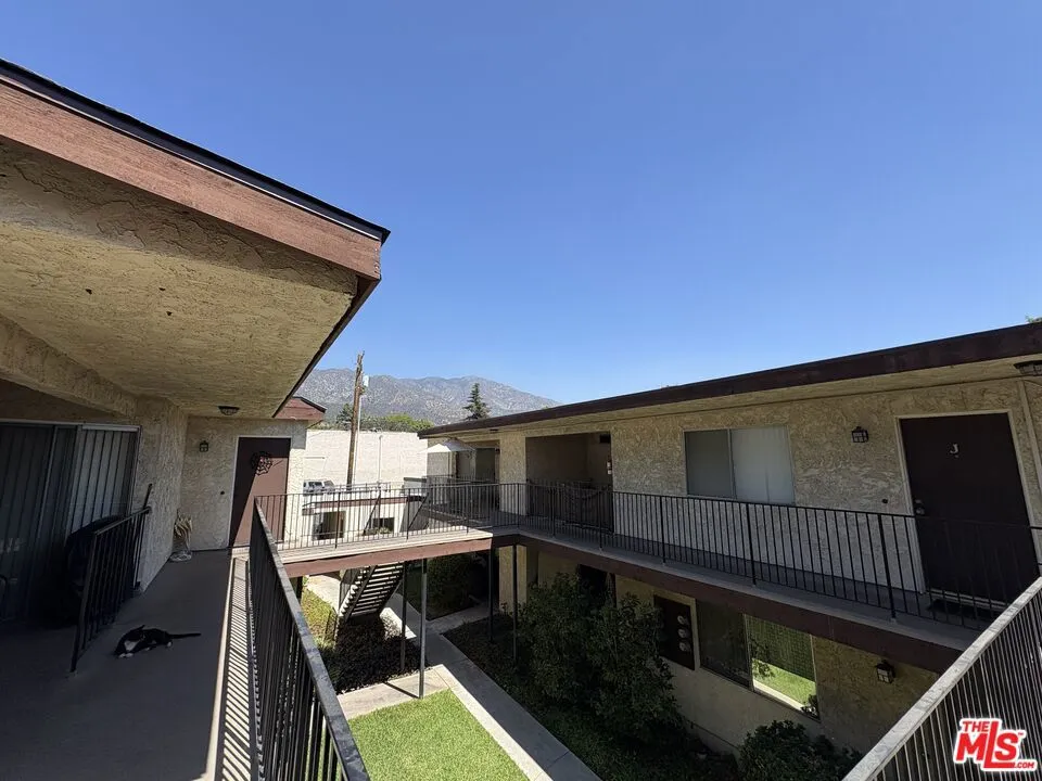 425 Linwood Avenue #M Monrovia, CA 91016