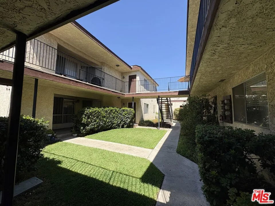 425 Linwood Avenue #M Monrovia, CA 91016