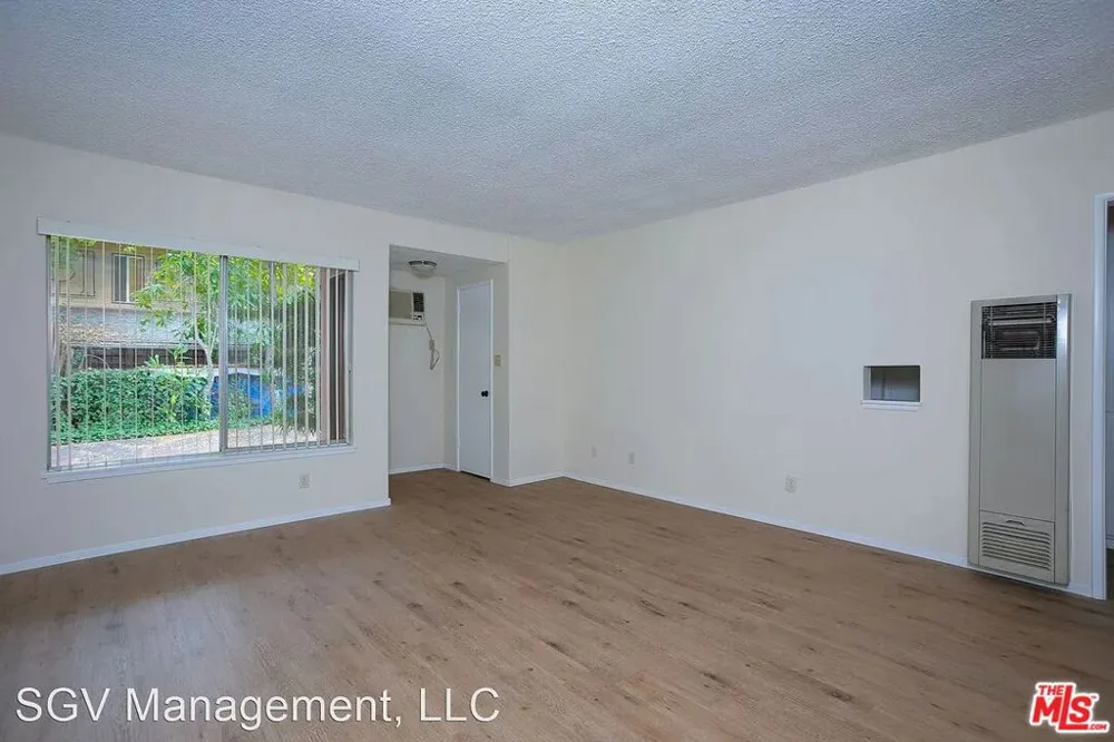 425 Linwood Avenue #M Monrovia, CA 91016