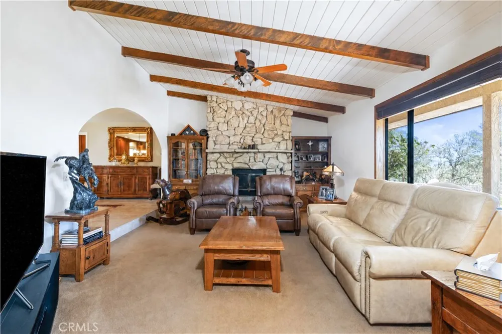7485 Monterey Paso Robles, CA 93446