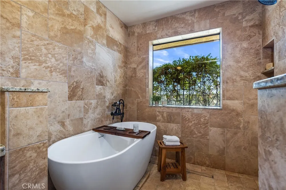 7485 Monterey Paso Robles, CA 93446