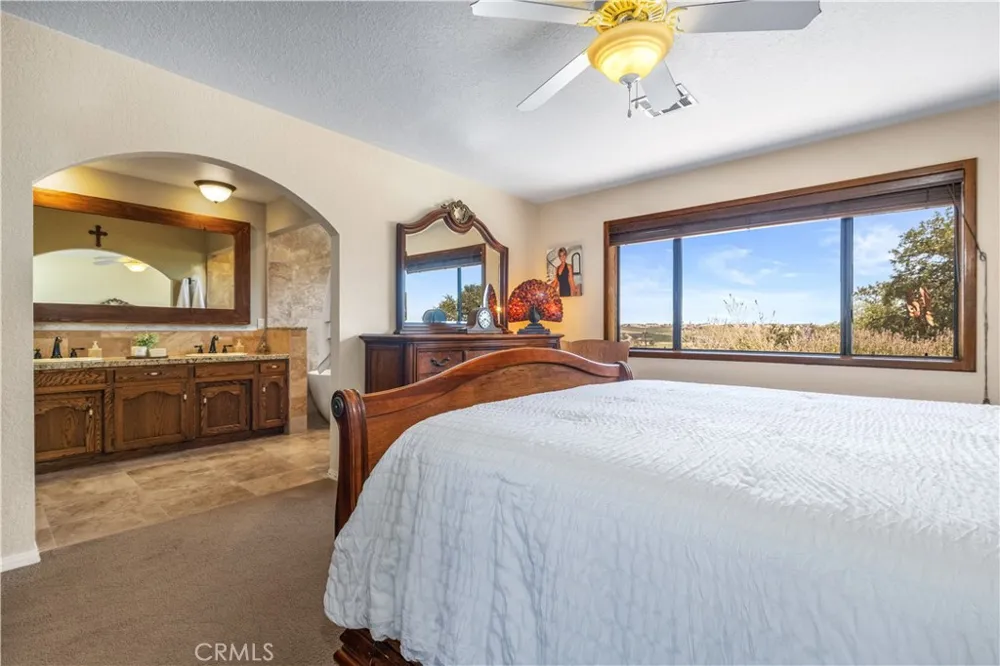 7485 Monterey Paso Robles, CA 93446