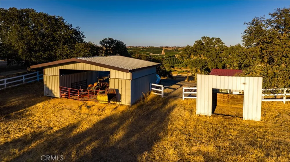 7485 Monterey Paso Robles, CA 93446
