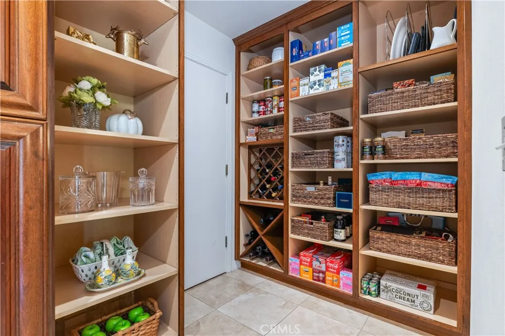 7485 Monterey Paso Robles, CA 93446