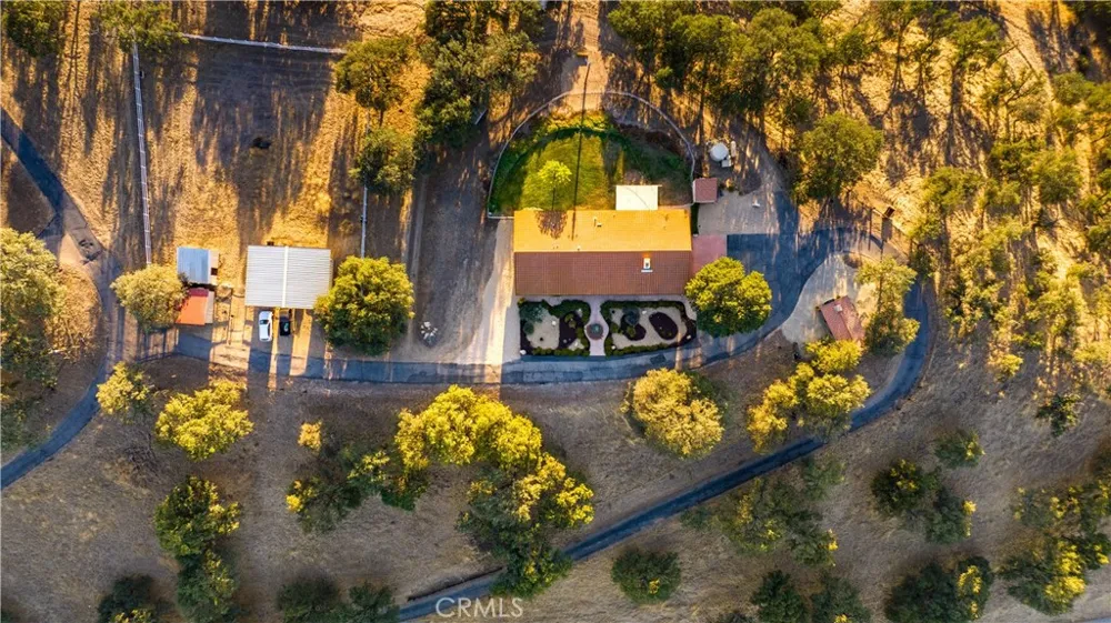 7485 Monterey Paso Robles, CA 93446