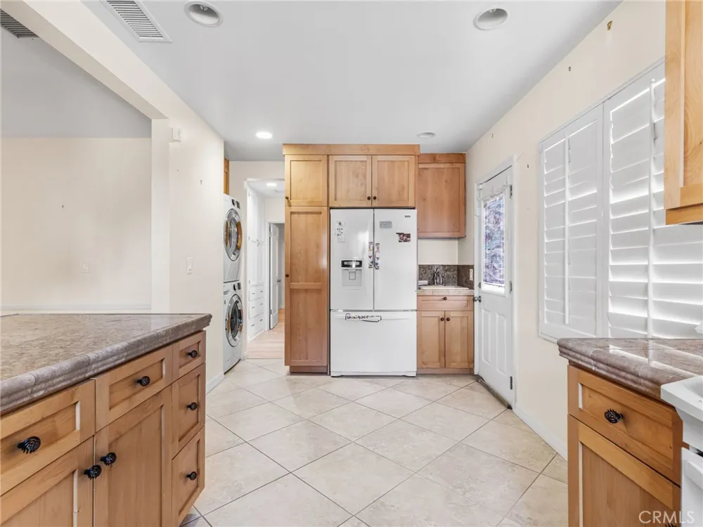 13653 Lanning Whittier, CA 90605