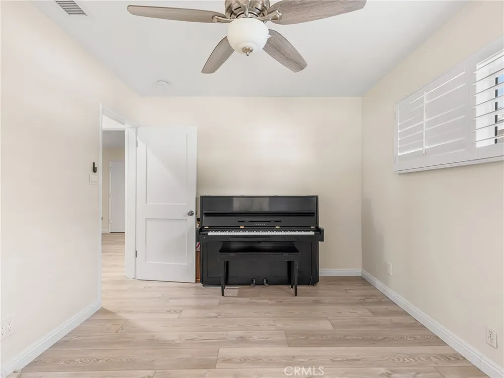 13653 Lanning Whittier, CA 90605