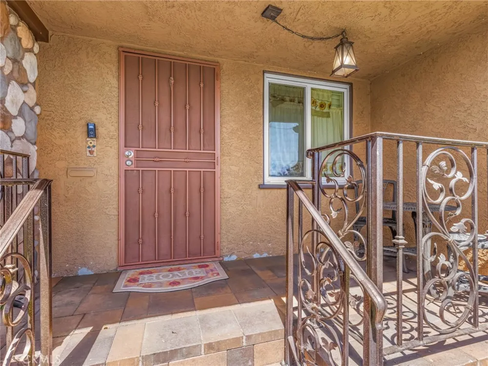 13653 Lanning Whittier, CA 90605