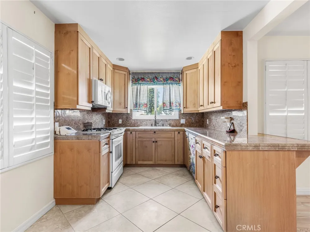13653 Lanning Whittier, CA 90605