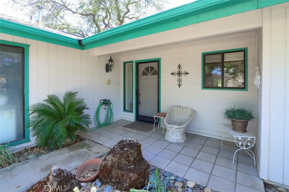 42593 John Muir Coarsegold, CA 93614