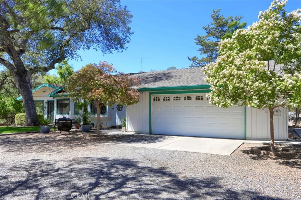 42593 John Muir Coarsegold, CA 93614