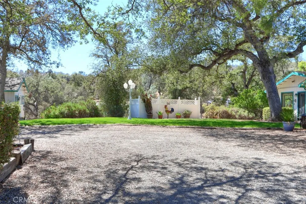 42593 John Muir Coarsegold, CA 93614