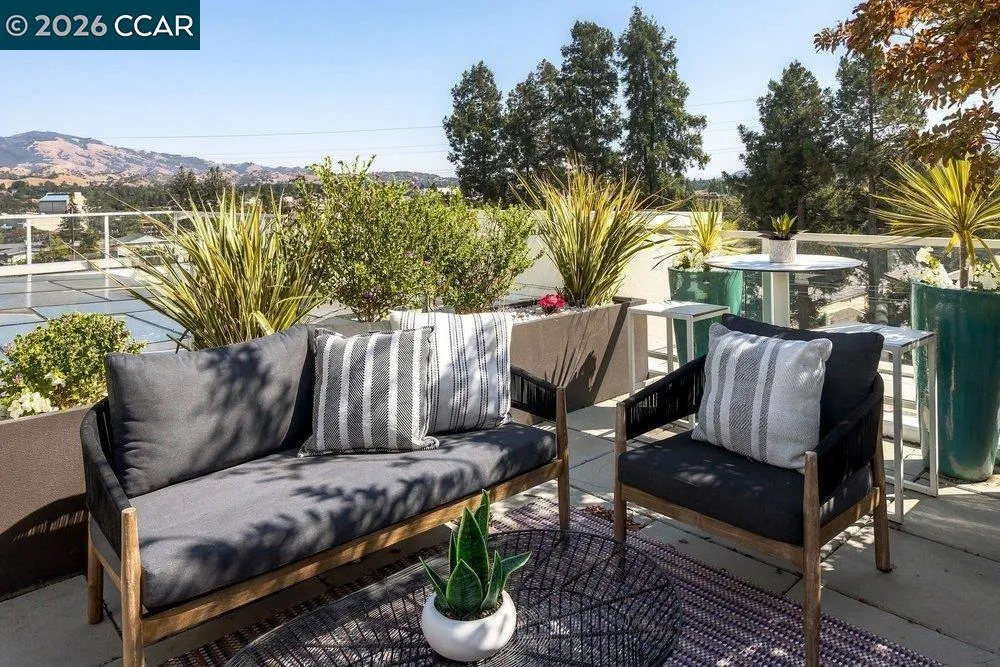 1954 Trinity Ave #302 Walnut Creek, CA 94596