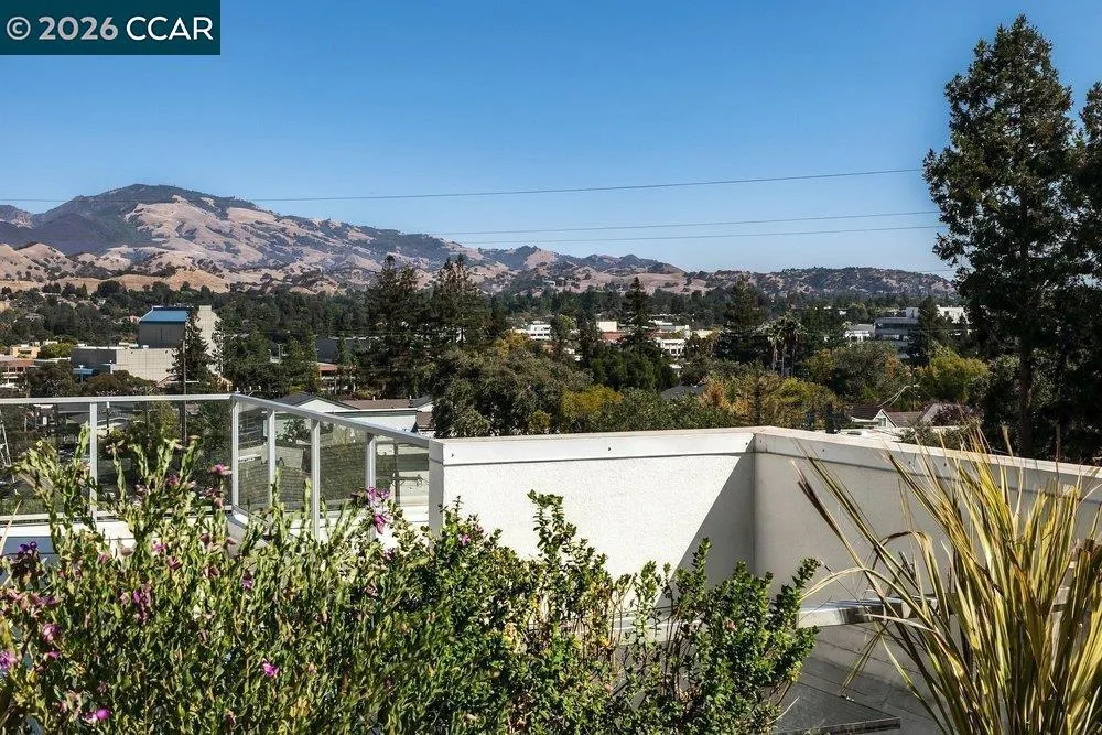 1954 Trinity Ave #302 Walnut Creek, CA 94596