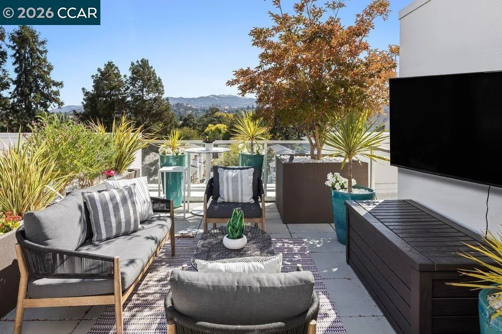 1954 Trinity Ave #302 Walnut Creek, CA 94596