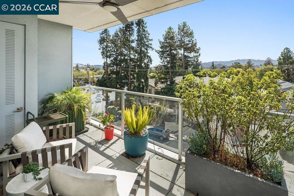 1954 Trinity Ave #302 Walnut Creek, CA 94596