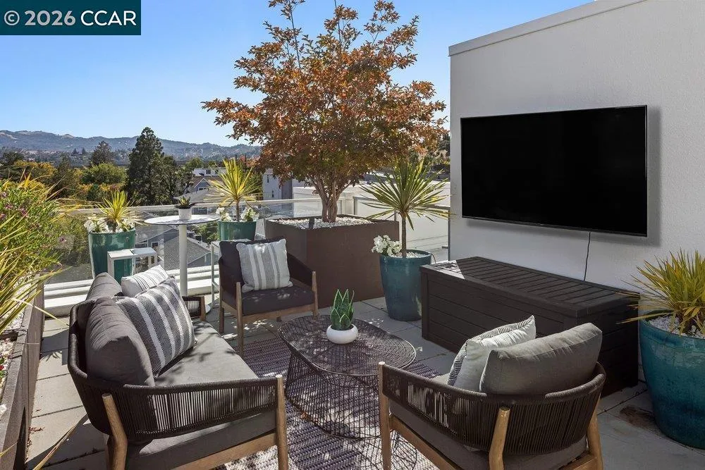 1954 Trinity Ave #302 Walnut Creek, CA 94596