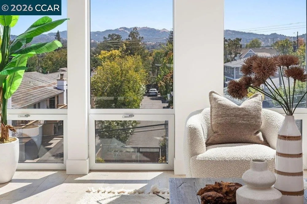 1954 Trinity Ave #302 Walnut Creek, CA 94596