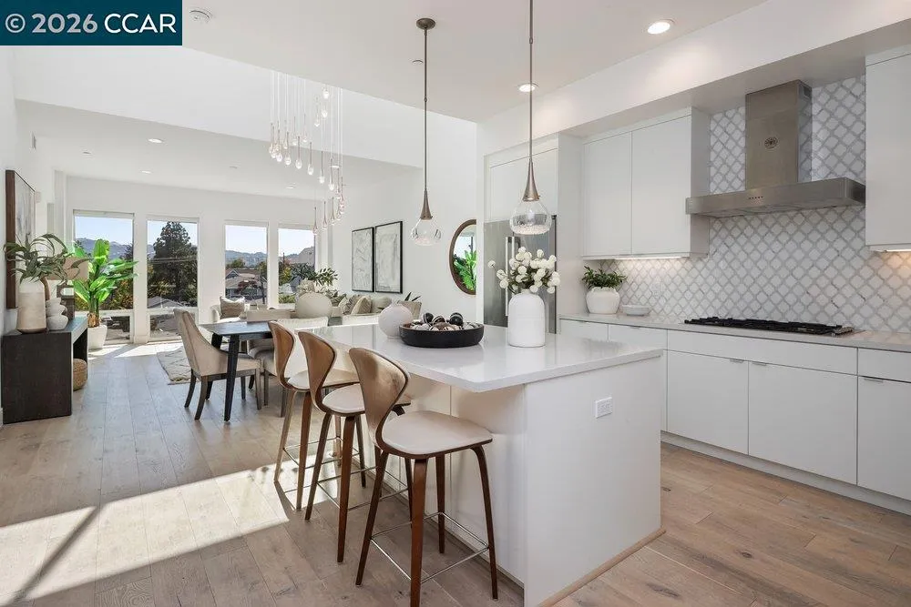 1954 Trinity Ave #302 Walnut Creek, CA 94596