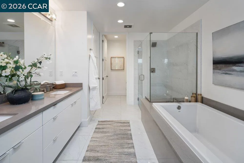 1954 Trinity Ave #302 Walnut Creek, CA 94596