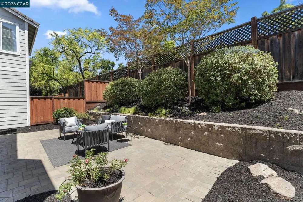 218 Abigail Cir Danville, CA 94506