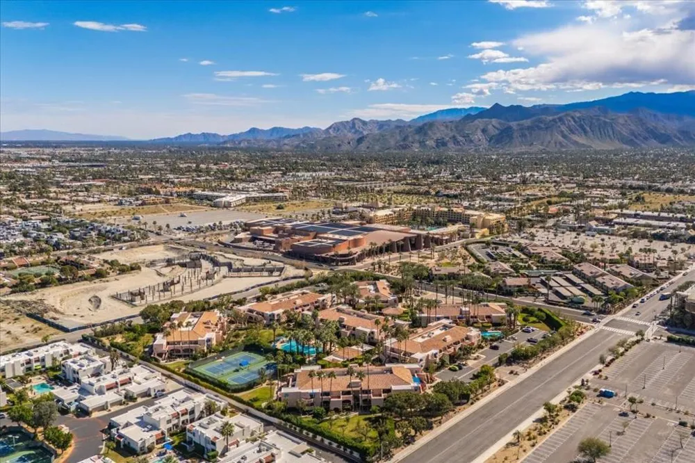500 E Amado Road #203 Palm Springs, CA 92262