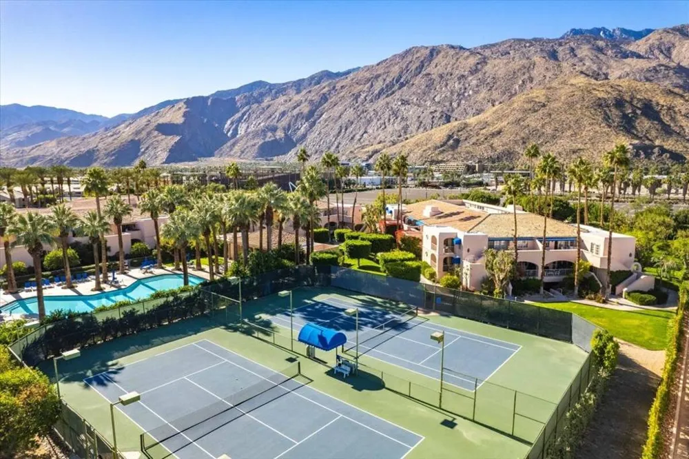 500 E Amado Road #203 Palm Springs, CA 92262