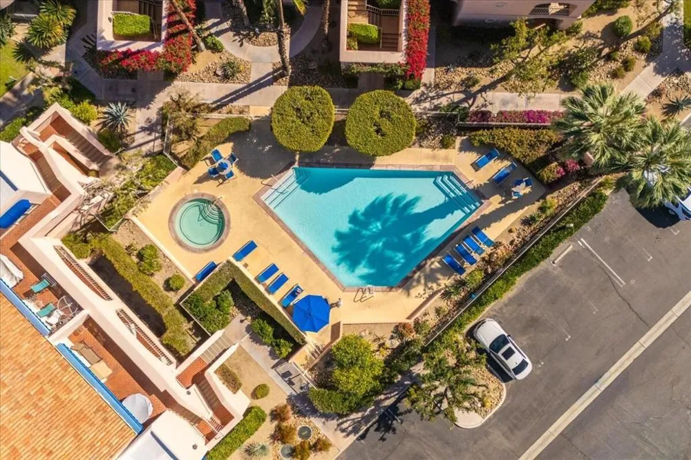 500 E Amado Road #203 Palm Springs, CA 92262