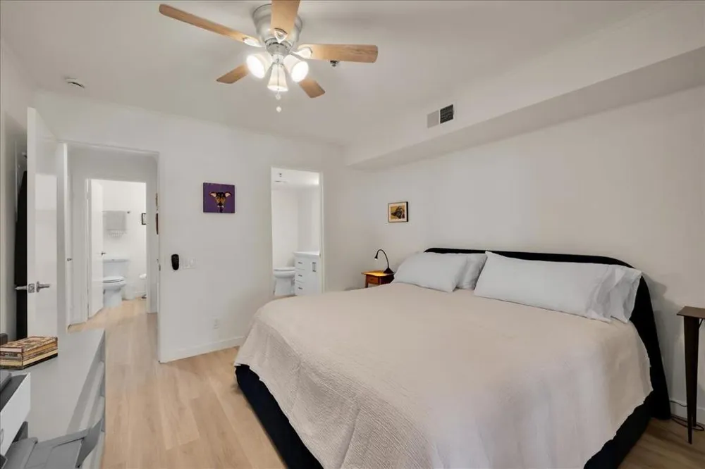 500 E Amado Road #203 Palm Springs, CA 92262