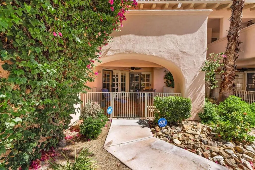 500 E Amado Road #203 Palm Springs, CA 92262