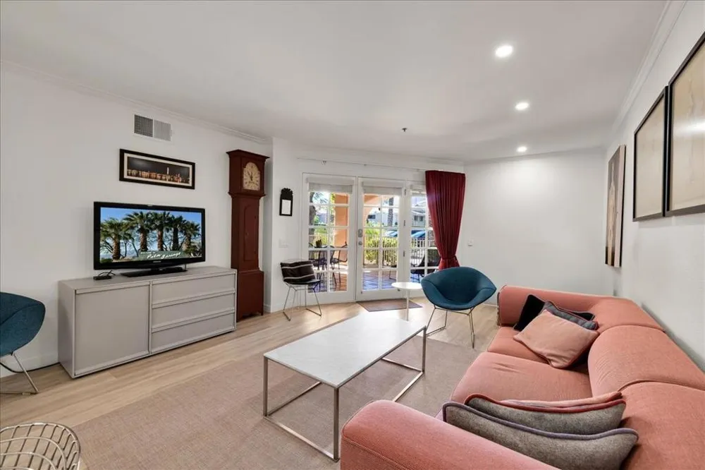 500 E Amado Road #203 Palm Springs, CA 92262
