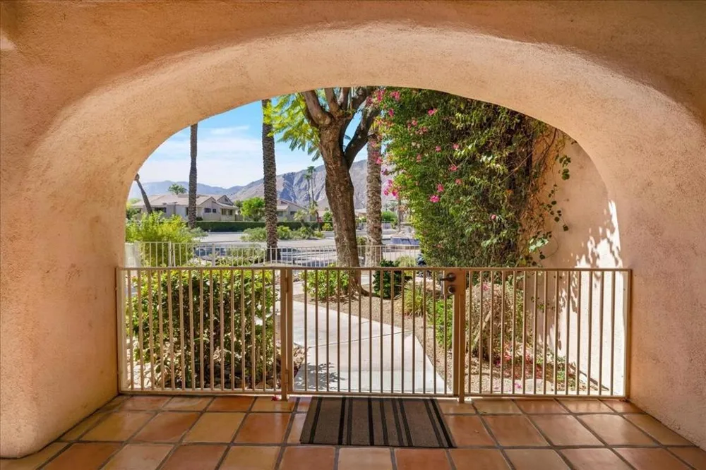 500 E Amado Road #203 Palm Springs, CA 92262