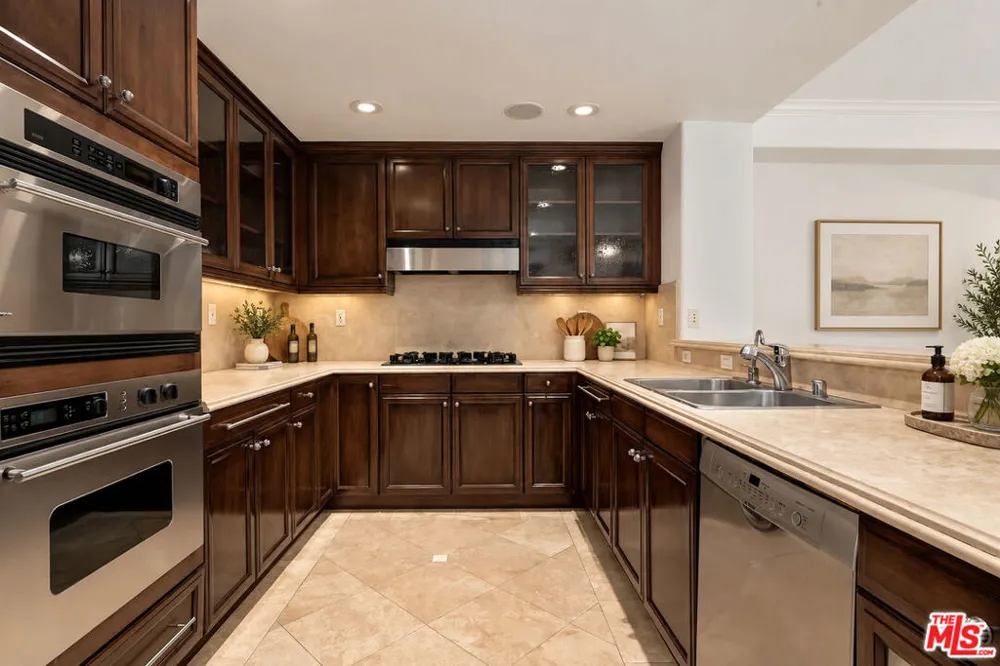 10795 Wilshire Boulevard #101 Los Angeles, CA 90024