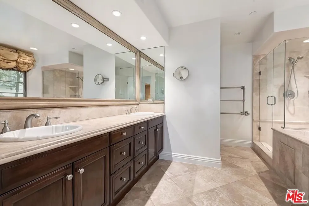 10795 Wilshire Boulevard #101 Los Angeles, CA 90024