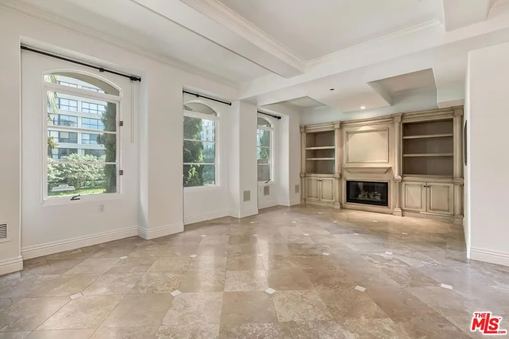 10795 Wilshire Boulevard #101 Los Angeles, CA 90024