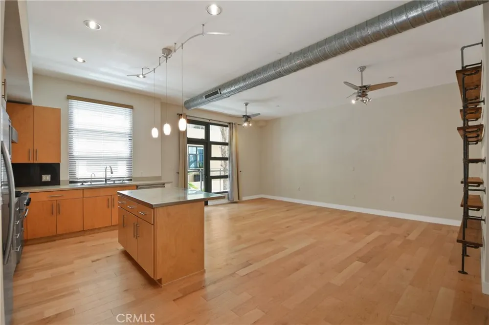 133 The Promenade #325 Long Beach, CA 90802