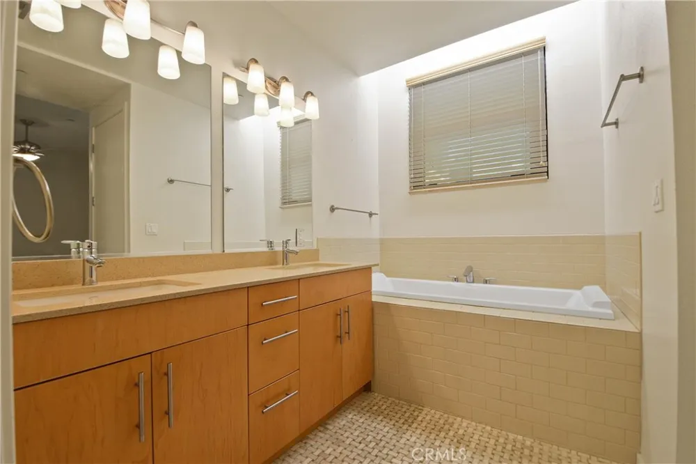 133 The Promenade #325 Long Beach, CA 90802